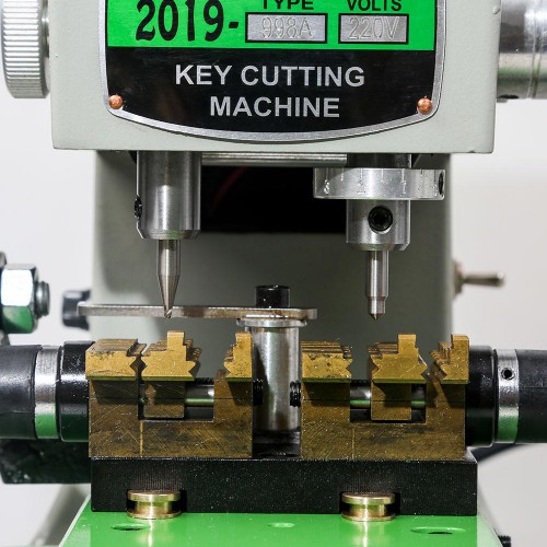 FUGONG 998A Automatic Key Cutting Machine Key Cutter 220V Key Duplicating Machine Locksmith Picking Tool